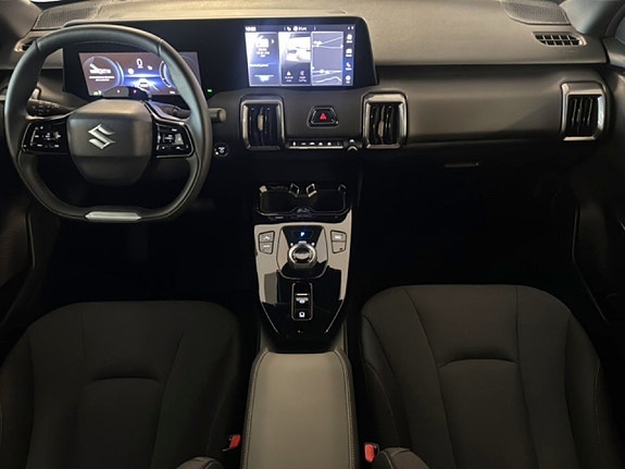 Suzuki eVitara 10 of 21