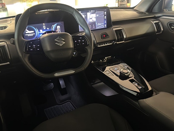 Suzuki eVitara 11 of 21