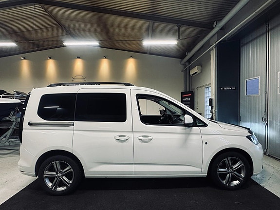Volkswagen Caddy 2 of 5