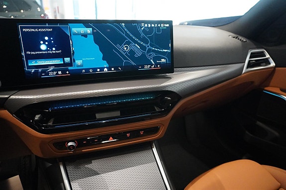 BMW 330e 7 of 13