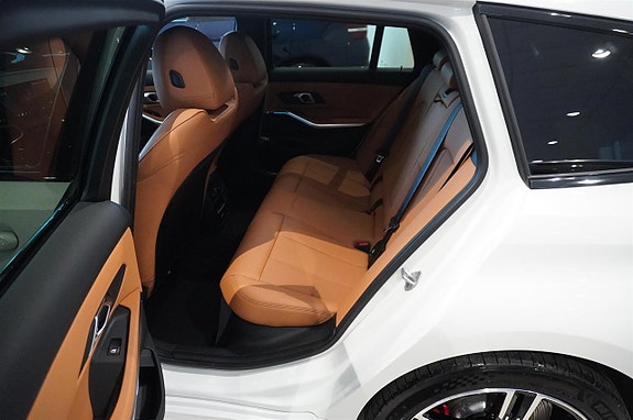 BMW 330e 6 of 13