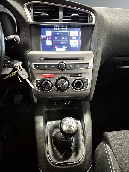 Citroen C4 13 of 21