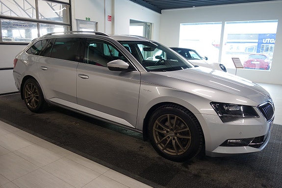 Skoda Superb 4 of 5