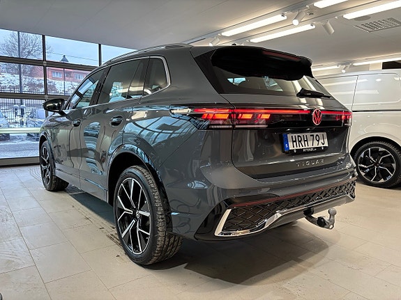 Volkswagen Tiguan 7 of 21