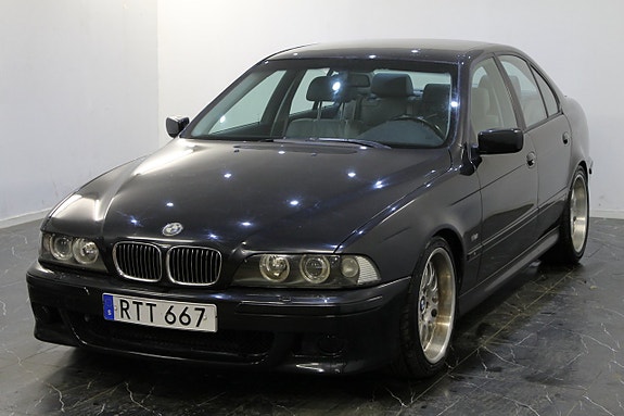 BMW 540i 2 of 5