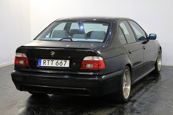BMW 540i 7 of 12