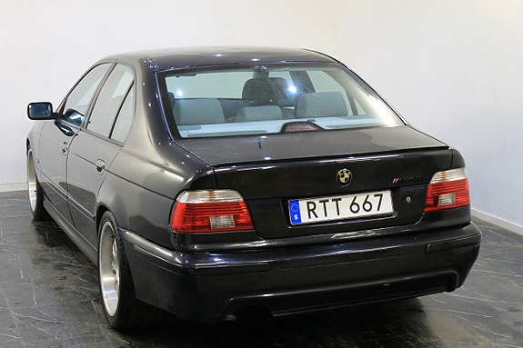 BMW 540i 5 of 5