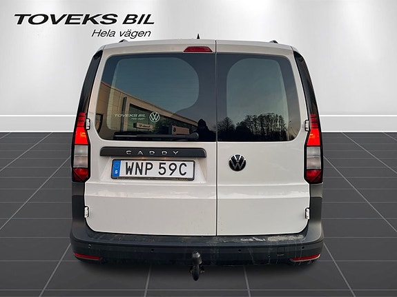 Volkswagen Caddy Maxi 4 of 5