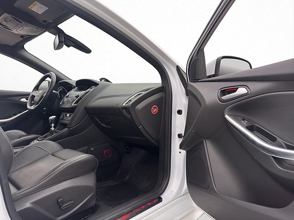 Ford Focus 18 of 24