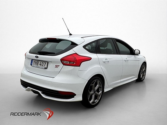 Ford Focus 6 of 24