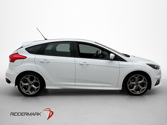 Ford Focus 5 of 24