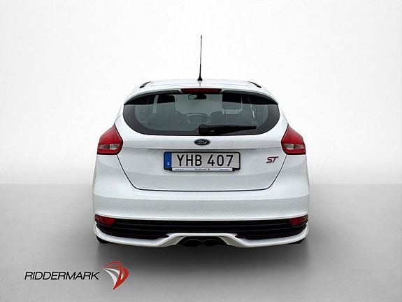 Ford Focus 7 of 24
