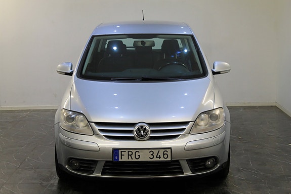 Volkswagen Golf Plus 2 of 10