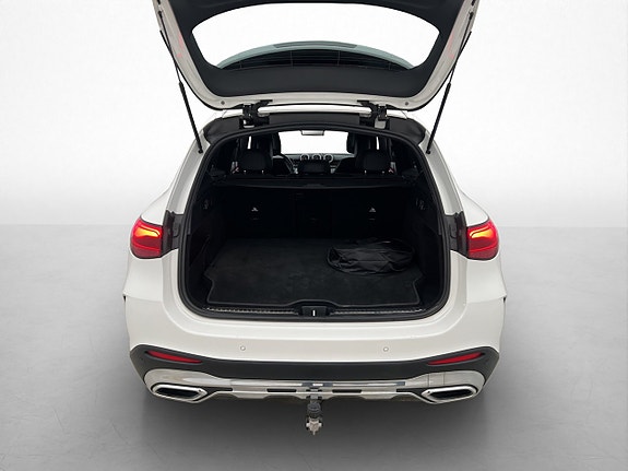 Mercedes-Benz GLC400 e 25 of 30