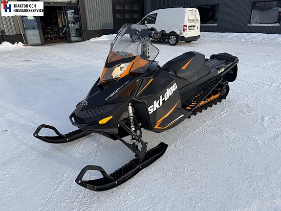 Ski-Doo Summit 146 600 Elstart, 610 mil -13