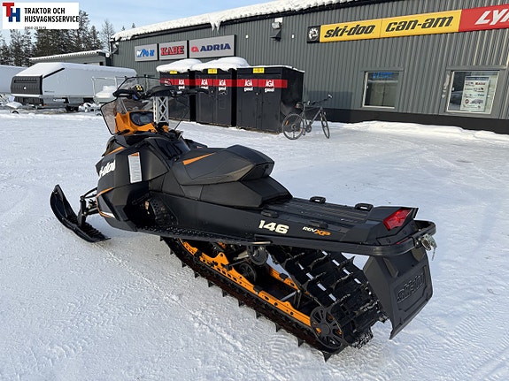 Ski-Doo Summit 146 600 Elstart, 610 mil -13 3 of 8
