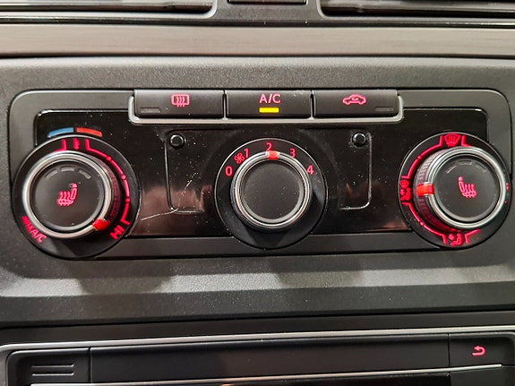 Volkswagen Caddy 16 of 28