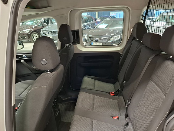 Volkswagen Caddy 21 of 28