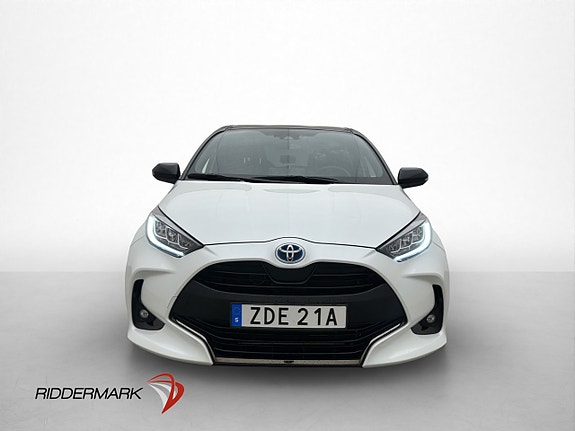 Toyota Yaris 2 of 5