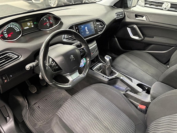 Peugeot 308 10 of 19