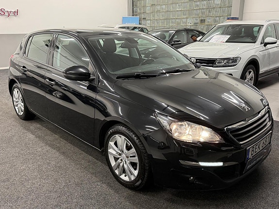 Peugeot 308 2 of 5
