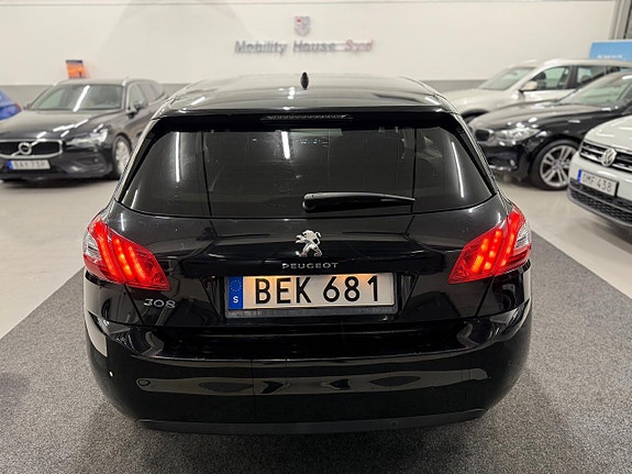 Peugeot 308 7 of 19