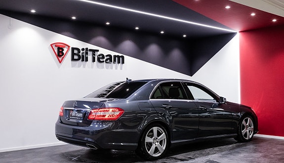 Mercedes-Benz E220 7 of 22