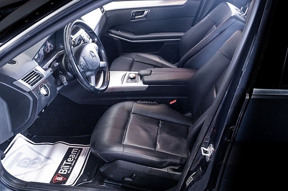 Mercedes-Benz E220 13 of 22