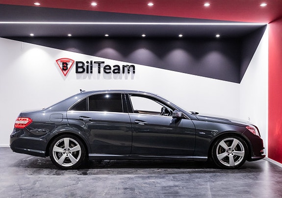 Mercedes-Benz E220 11 of 22