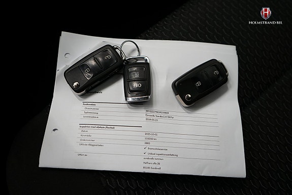 Volkswagen Caravelle 16 of 16