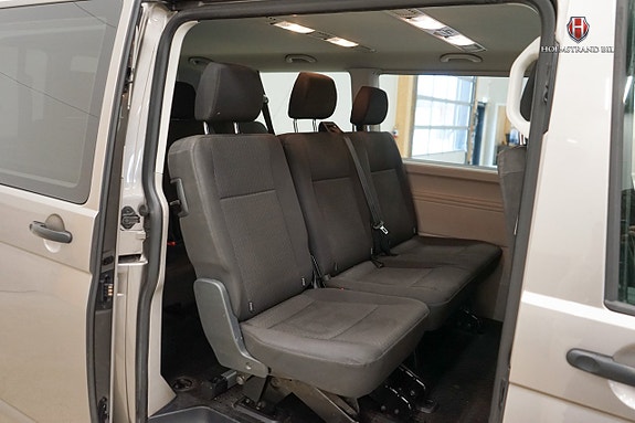 Volkswagen Caravelle 11 of 16