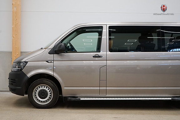 Volkswagen Caravelle 6 of 16