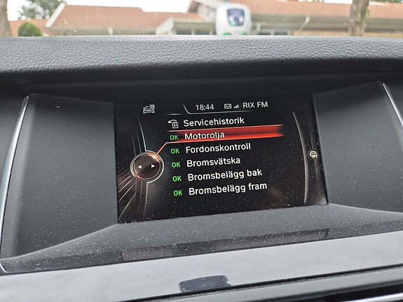 BMW 520d 4 of 5