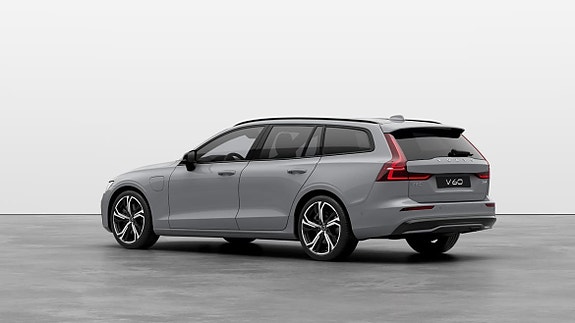 Volvo V60 3 of 17
