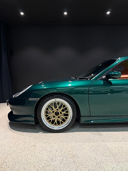 Porsche 911 5 of 5