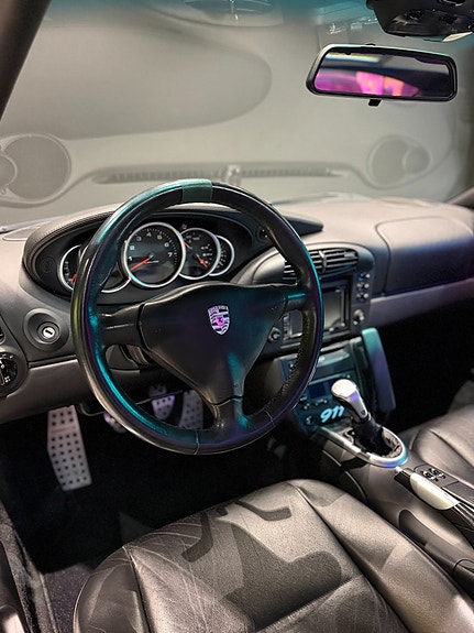 Porsche 911 16 of 20