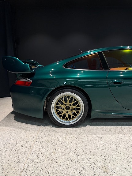 Porsche 911 8 of 20