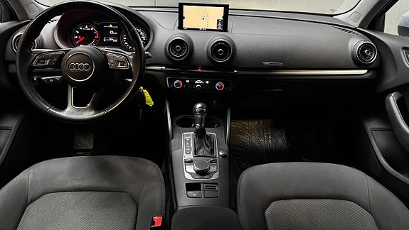 Audi A3 7 of 14