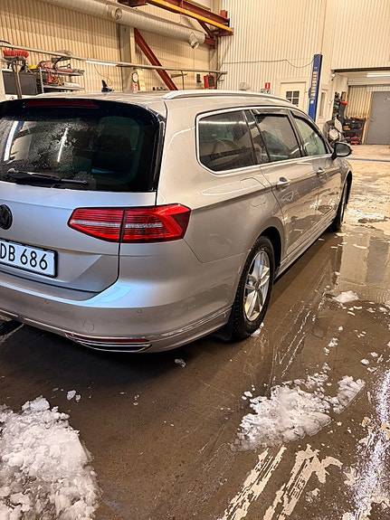 Volkswagen Passat 3 of 4