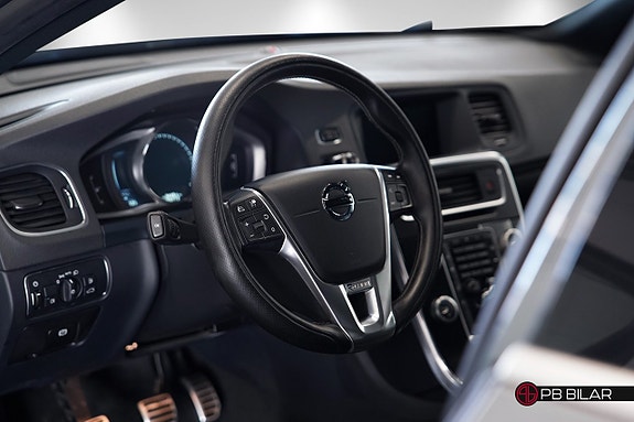 Volvo V60 8 of 26