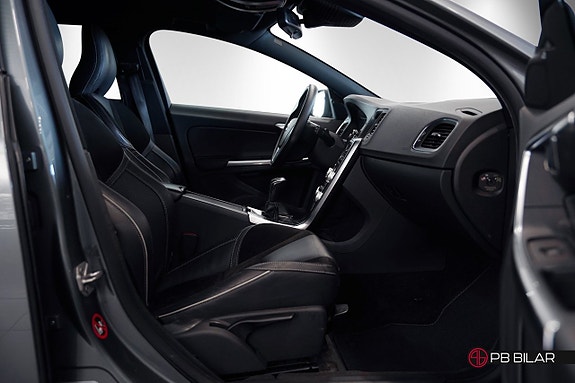 Volvo V60 12 of 26
