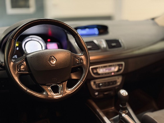 Renault Megane 12 of 24