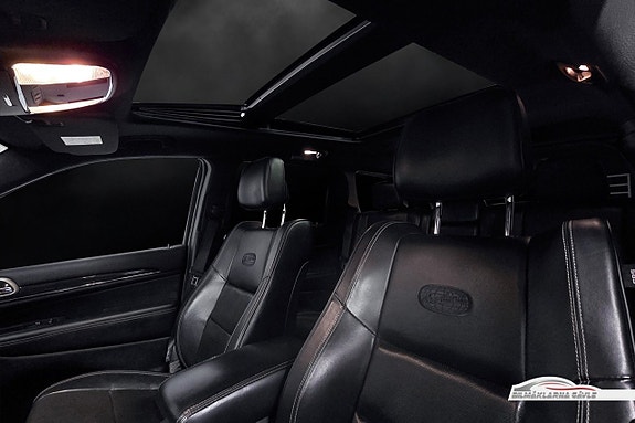 Jeep Grand Cherokee 9 of 18