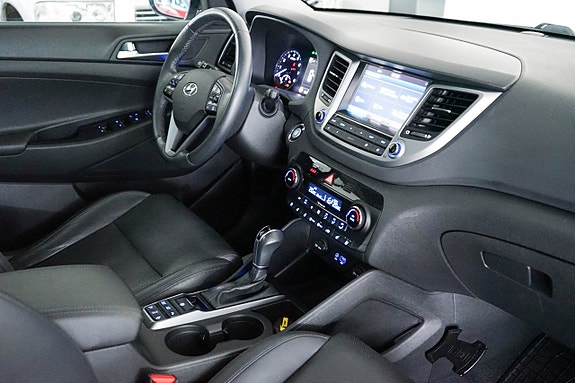 Hyundai Tucson 27 of 30