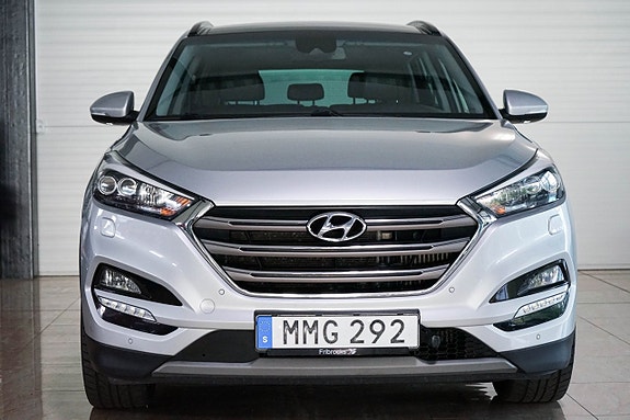 Hyundai Tucson 2 of 5