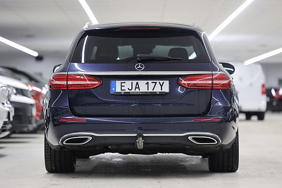 Mercedes-Benz E300 8 of 25