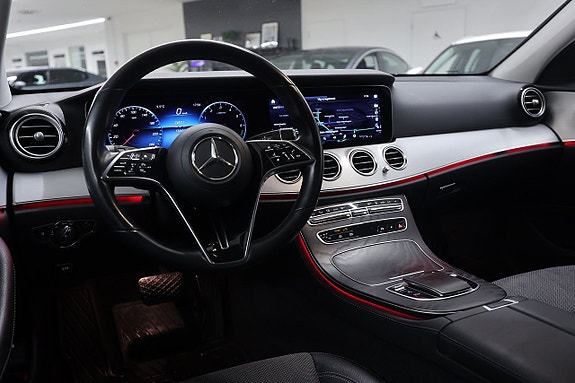 Mercedes-Benz E300 19 of 25