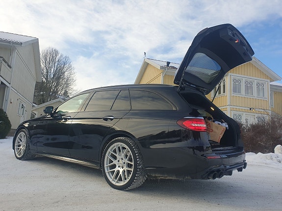 Mercedes-Benz E53 20 of 30