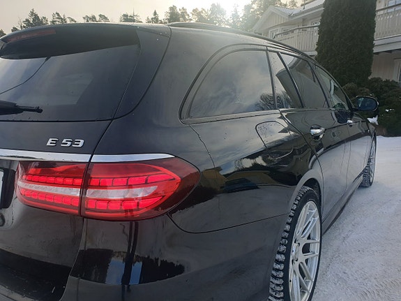 Mercedes-Benz E53 18 of 30