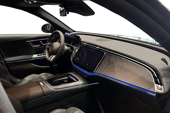 Mercedes-Benz E300 de 9 of 11